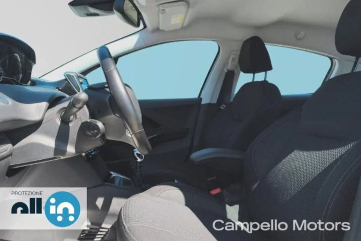 Peugeot 208 usata a Venezia (5)