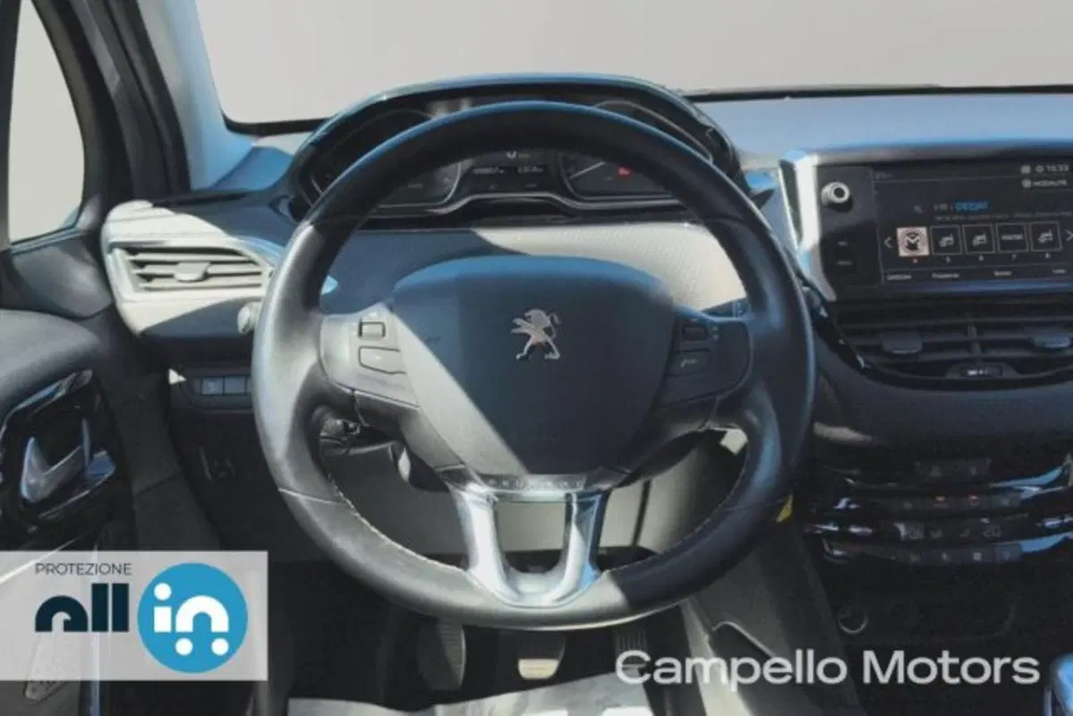 Peugeot 208 usata a Venezia (8)