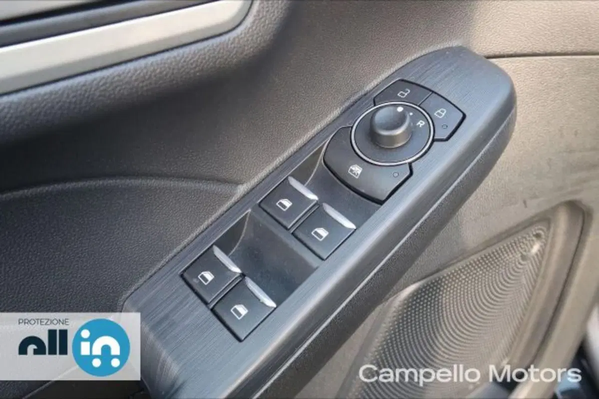 Ford Kuga usata a Venezia (15)
