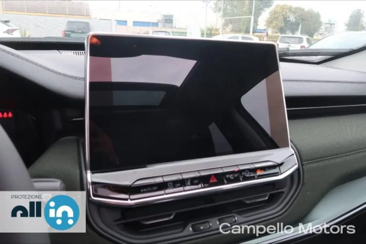Jeep Compass nuova a Venezia (10)
