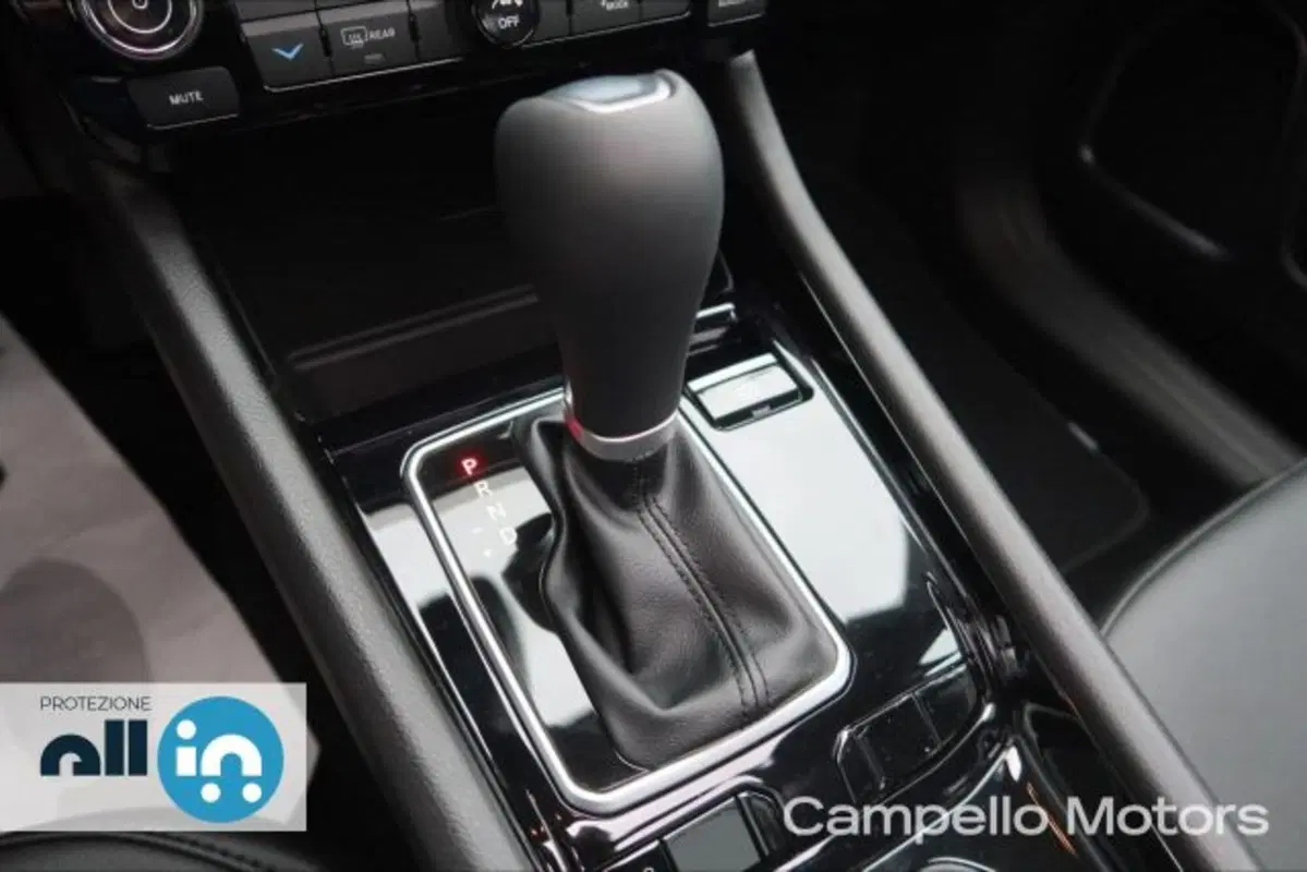 Jeep Compass nuova a Venezia (13)