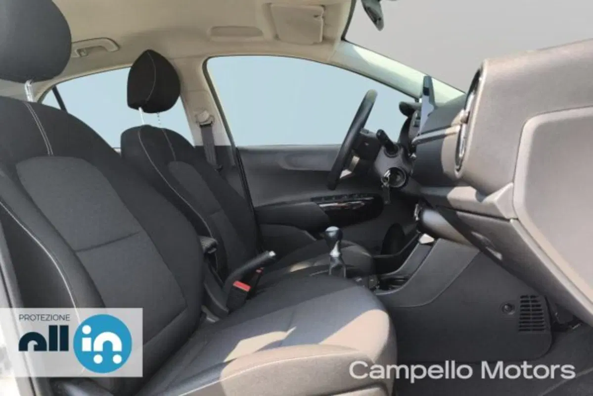 Kia Picanto usata a Venezia (15)