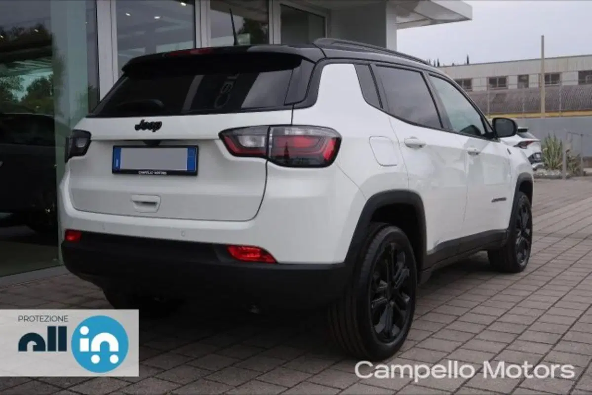 Jeep Compass nuova a Venezia (3)