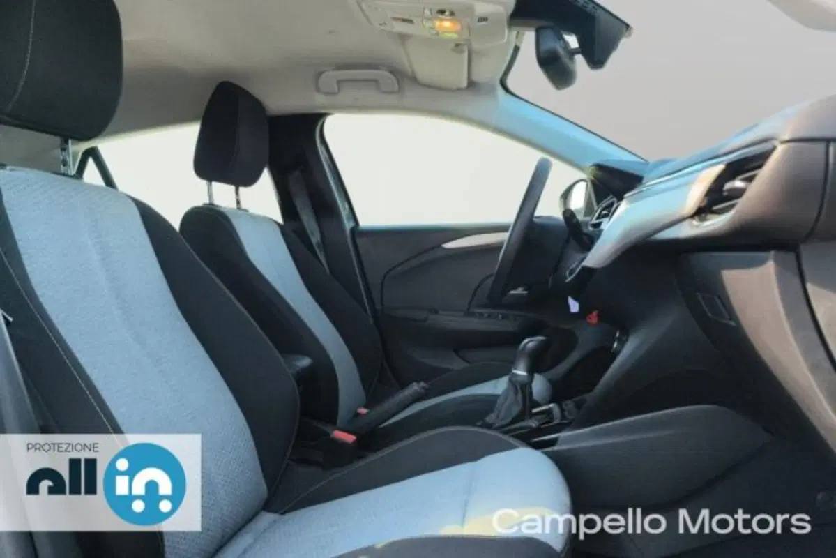 Opel Corsa usata a Venezia (13)