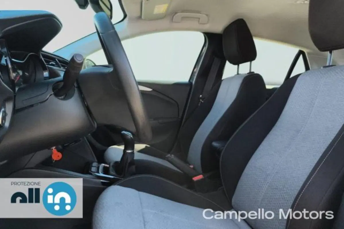 Opel Corsa usata a Venezia (5)