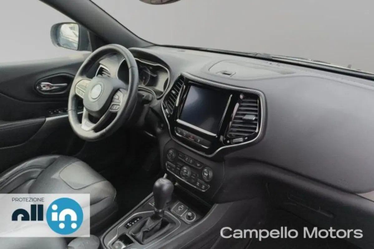Jeep Cherokee usata a Venezia (15)