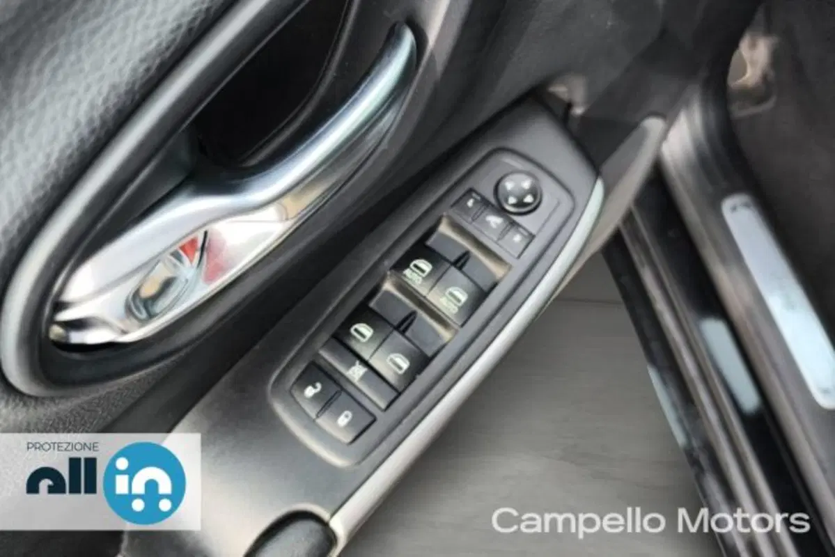 Jeep Cherokee usata a Venezia (18)