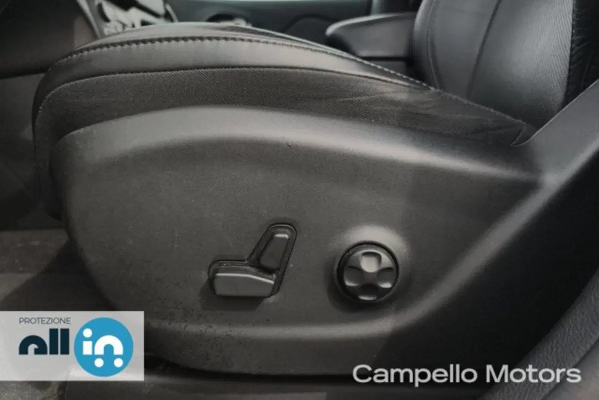 Jeep Cherokee usata a Venezia (19)