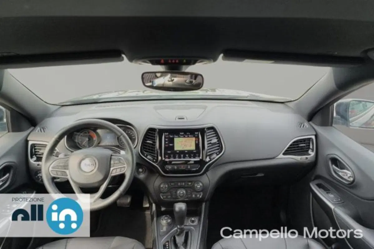 Jeep Cherokee usata a Venezia (7)