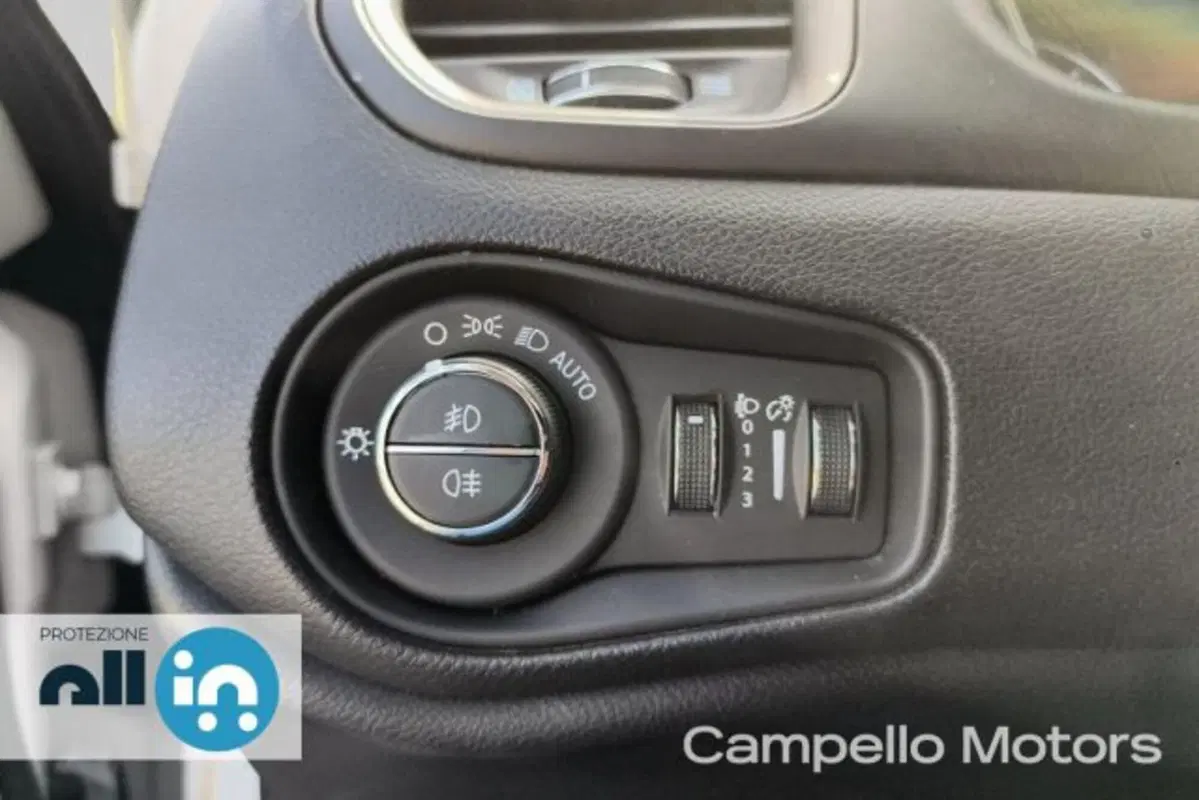 Jeep Renegade usata a Venezia (17)