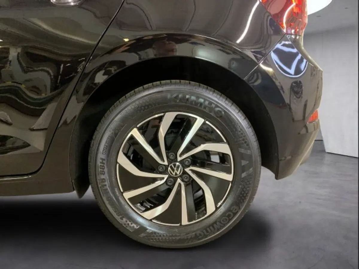 Volkswagen Polo nuova a Vicenza (18)