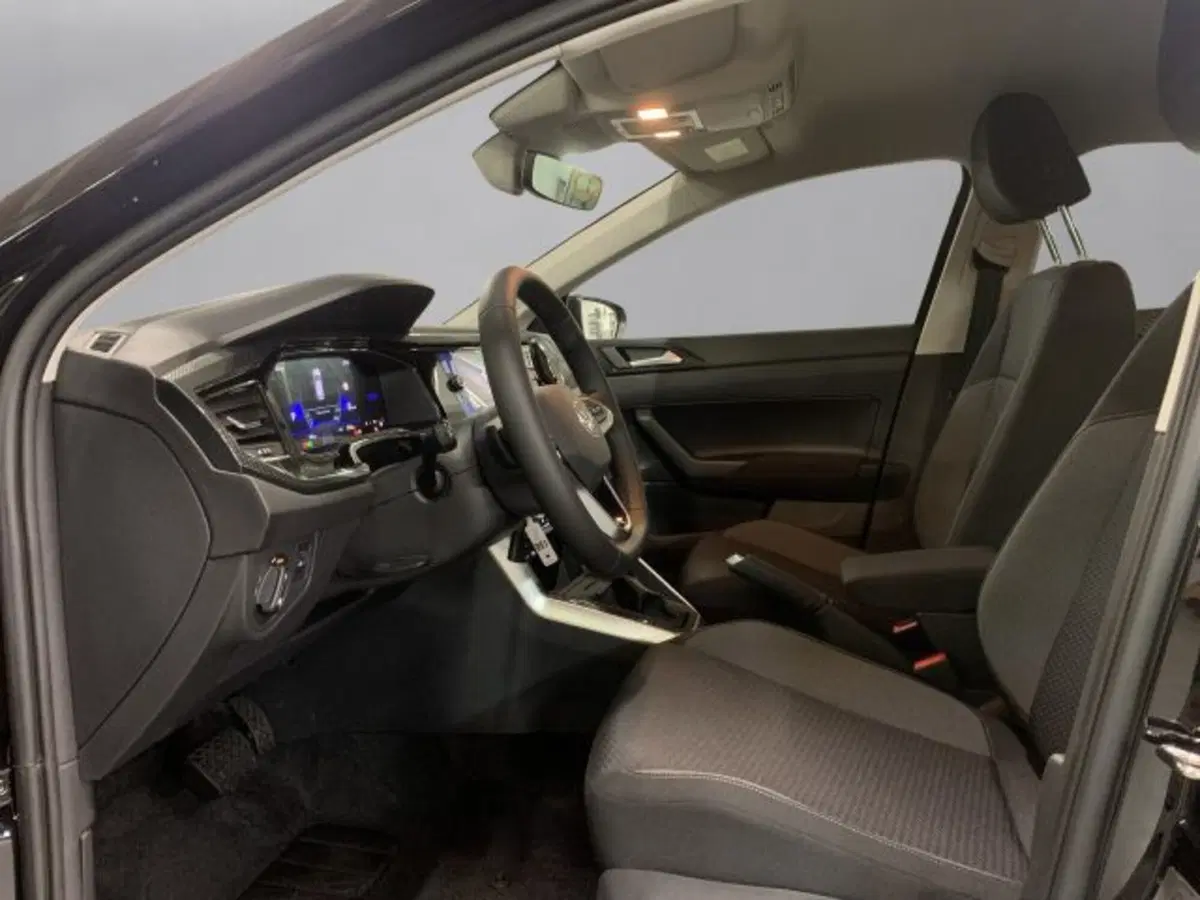 Volkswagen Polo nuova a Vicenza (7)