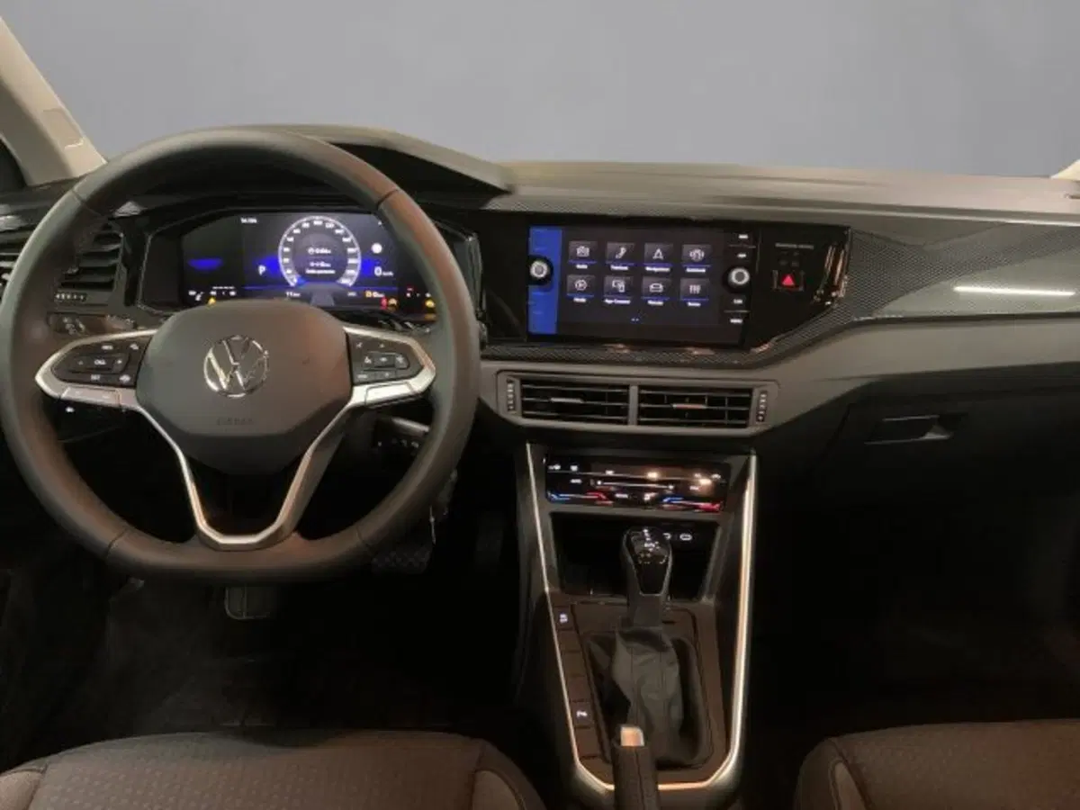 Volkswagen Polo nuova a Vicenza (8)