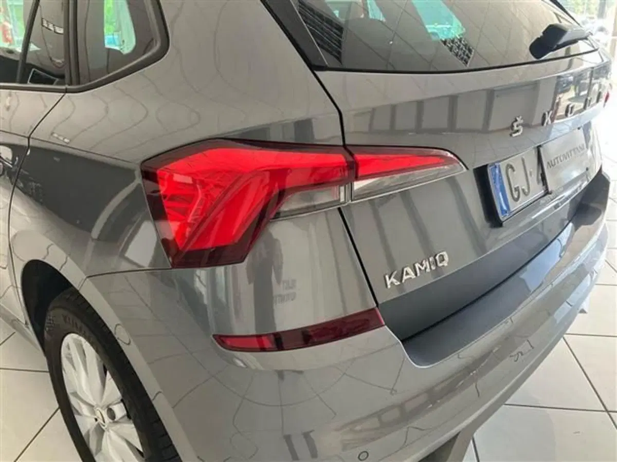 Skoda Kamiq usata a Como (7)