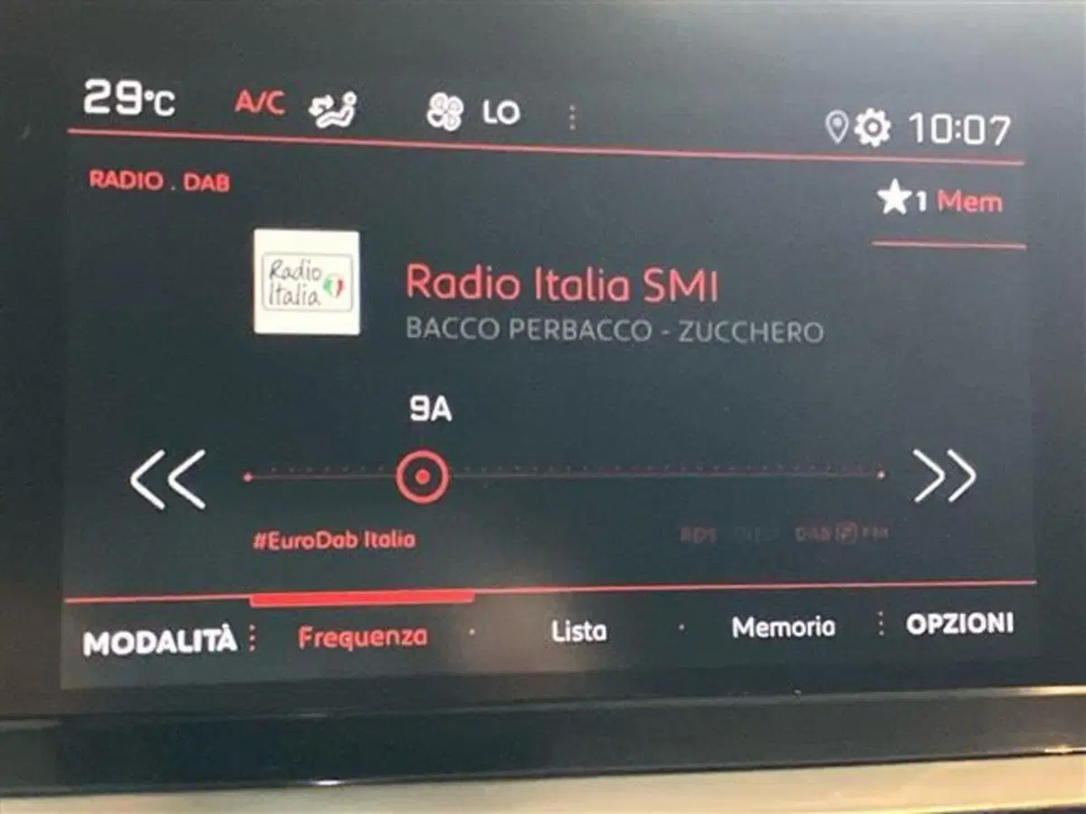 Peugeot 2008 usata a Como (16)