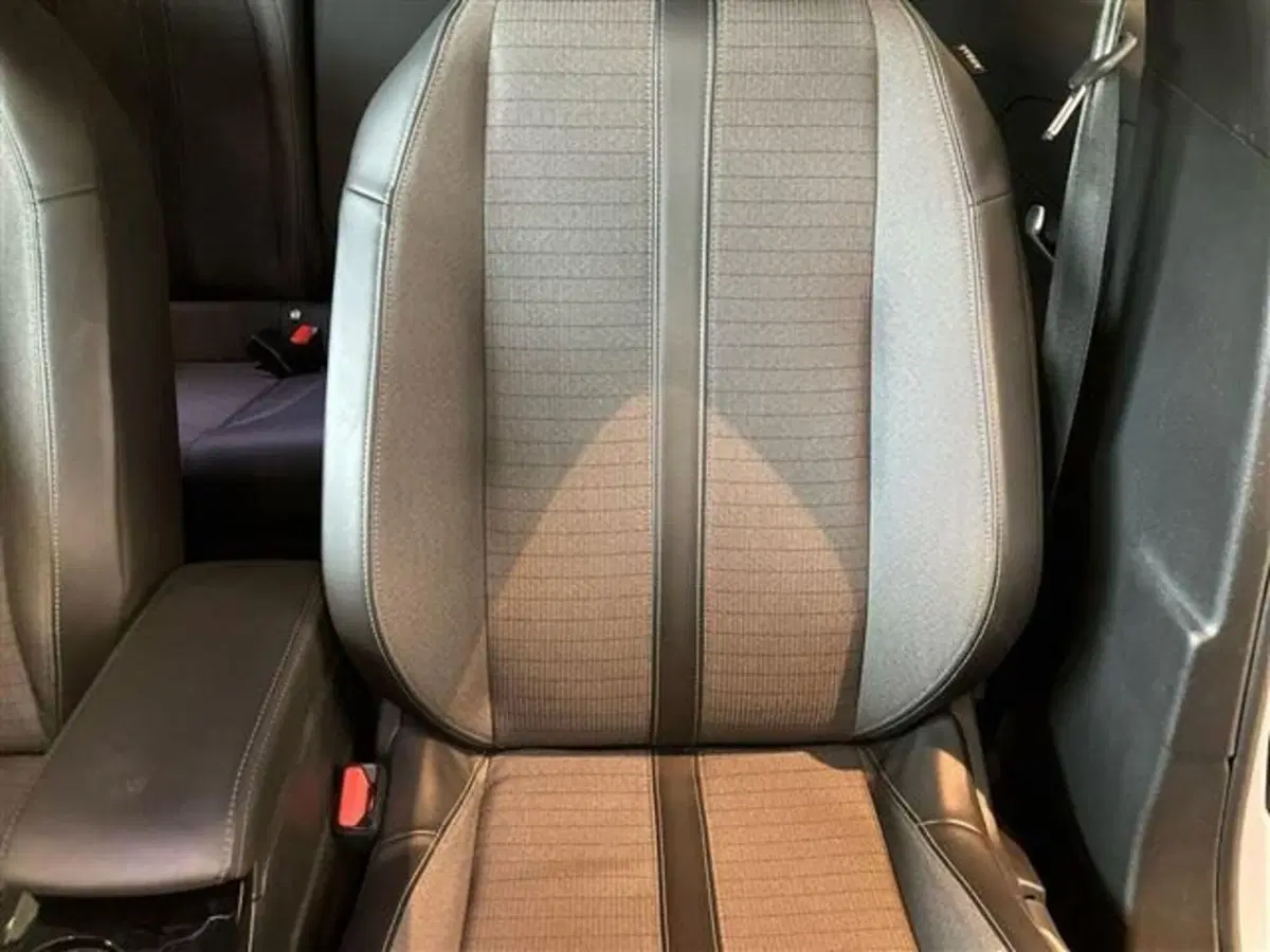 Peugeot 2008 usata a Como (19)