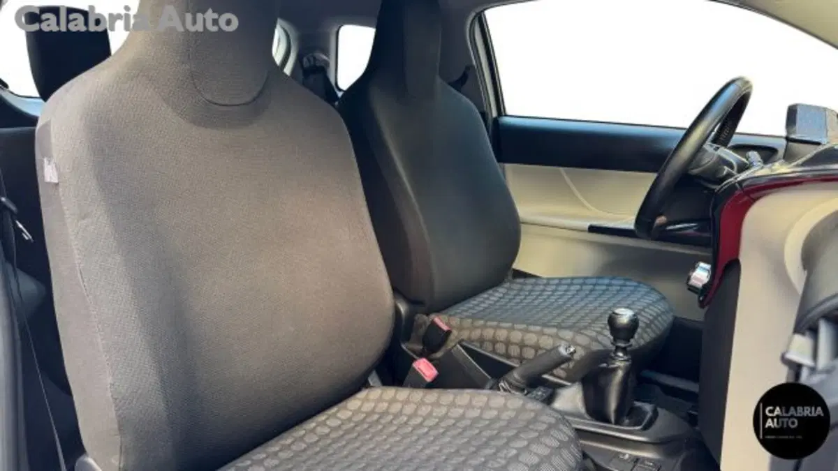 Toyota iQ usata a Reggio Calabria (10)