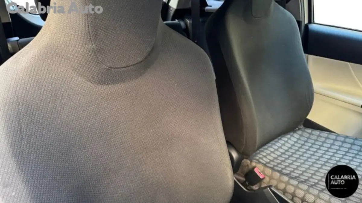 Toyota iQ usata a Reggio Calabria (11)