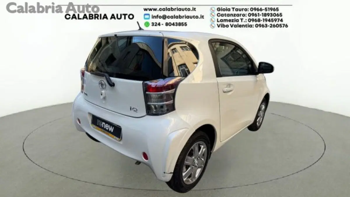 Toyota iQ usata a Reggio Calabria (4)
