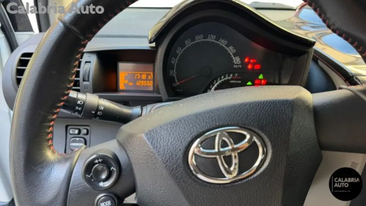 Toyota iQ usata a Reggio Calabria (6)