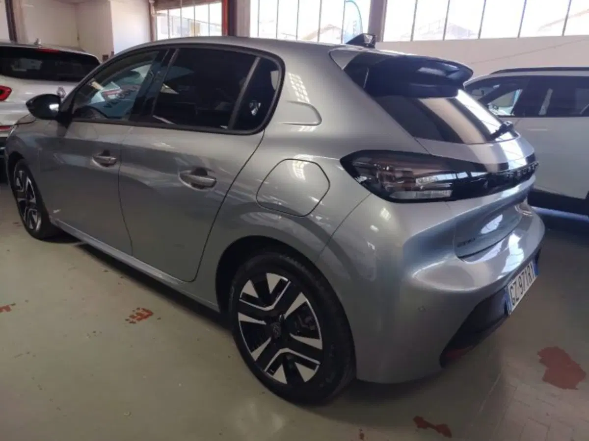 Peugeot 208 usata a Forlì-Cesena (5)