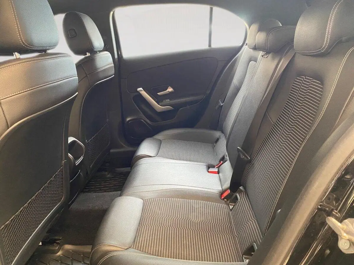Mercedes-Benz Classe A Sedan usata a Torino (8)