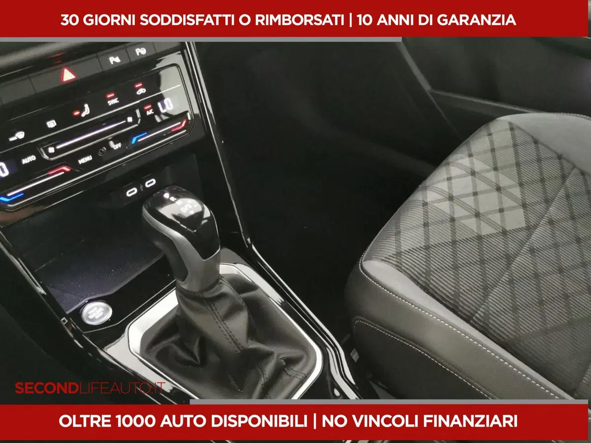 Volkswagen T-Roc usata a Chieti (5)