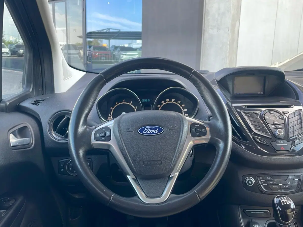 Ford Tourneo Courier usata a Bologna (14)