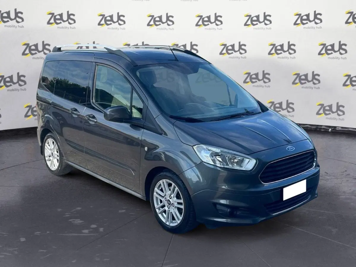 Ford Tourneo Courier usata a Bologna (8)