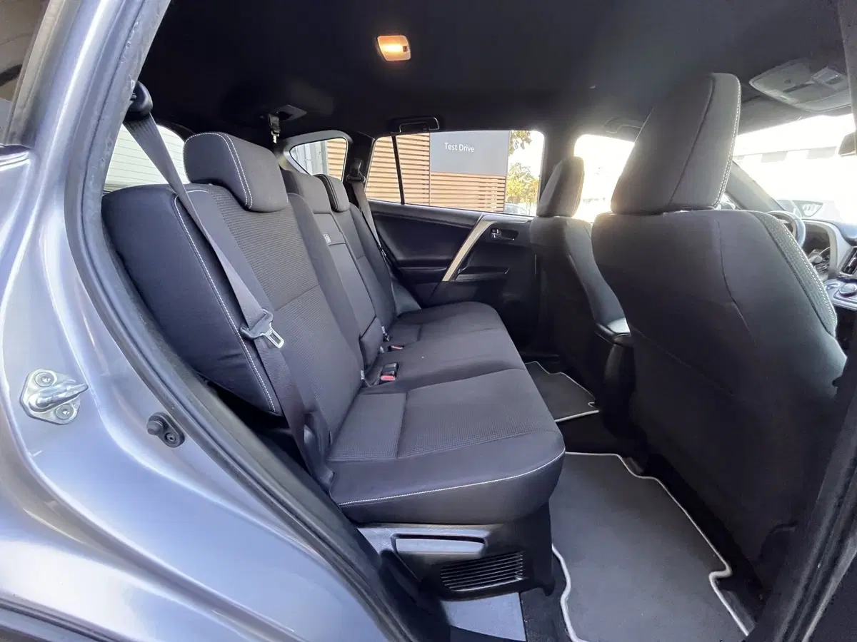 Toyota Rav4 usata a Modena (10)
