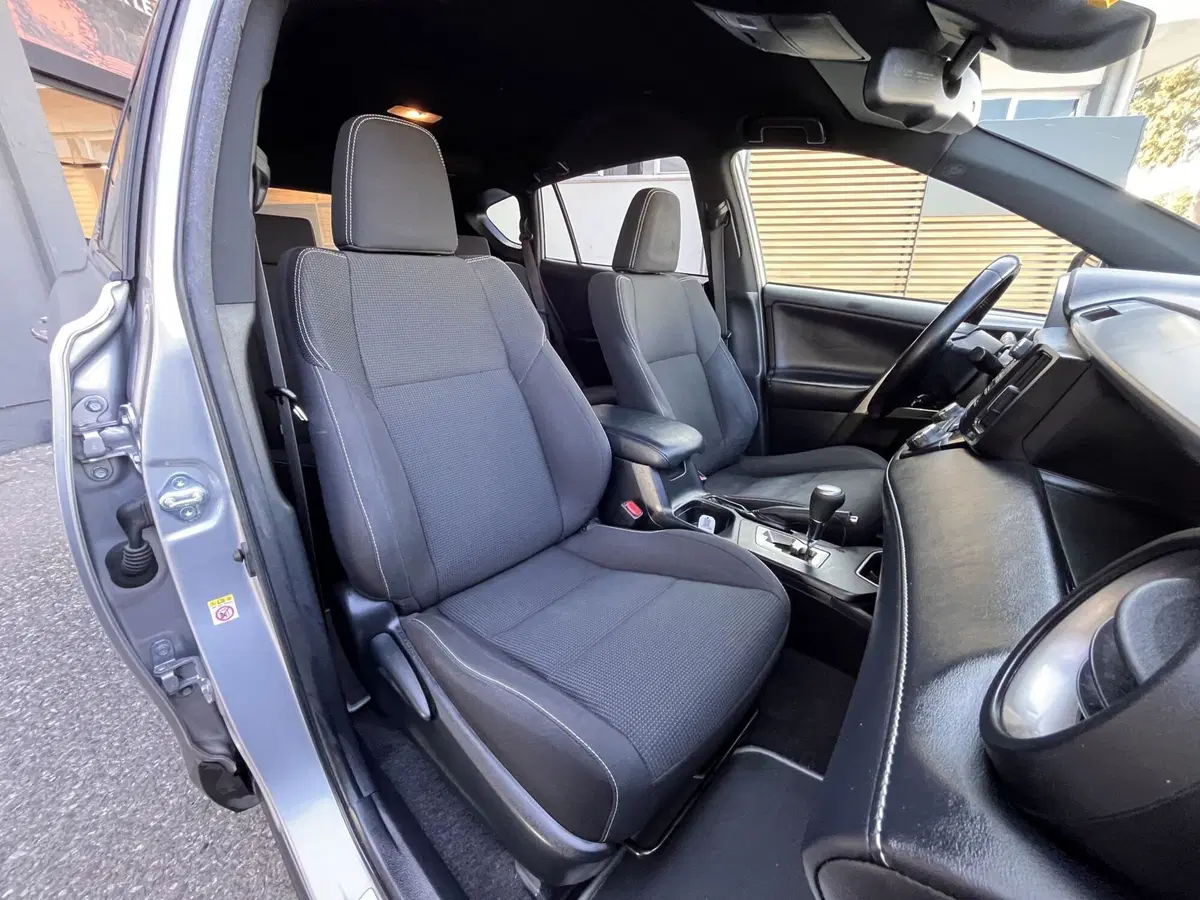 Toyota Rav4 usata a Modena (11)