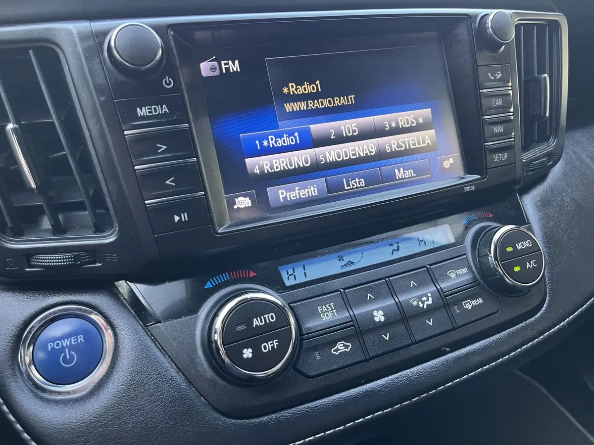 Toyota Rav4 usata a Modena (13)