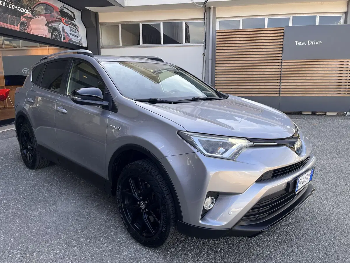 Toyota Rav4 usata a Modena (5)