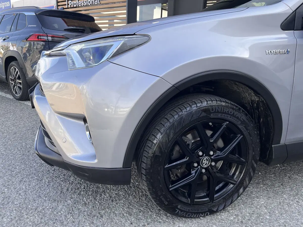 Toyota Rav4 usata a Modena (6)