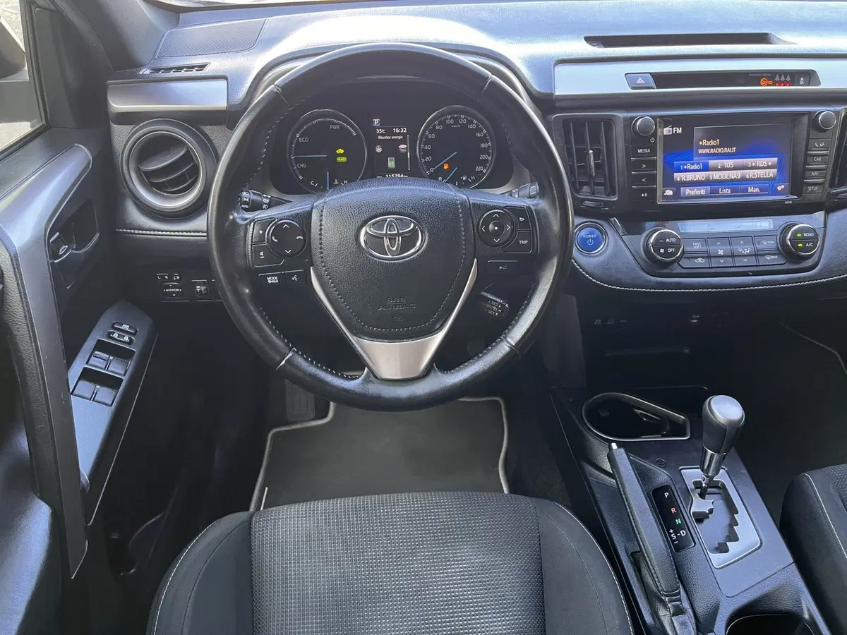 Toyota Rav4 usata a Modena (8)