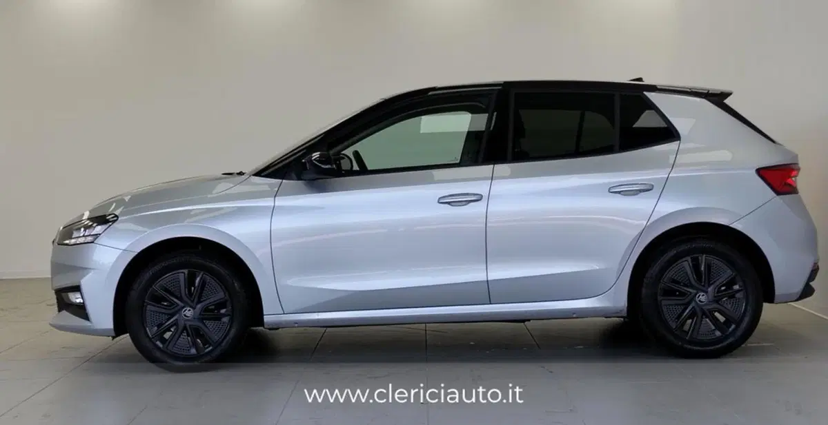 Skoda Fabia usata a Como (7)