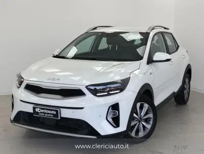 Kia Stonic 1.2 DPI Urban del 2023 usata a Lurate Caccivio