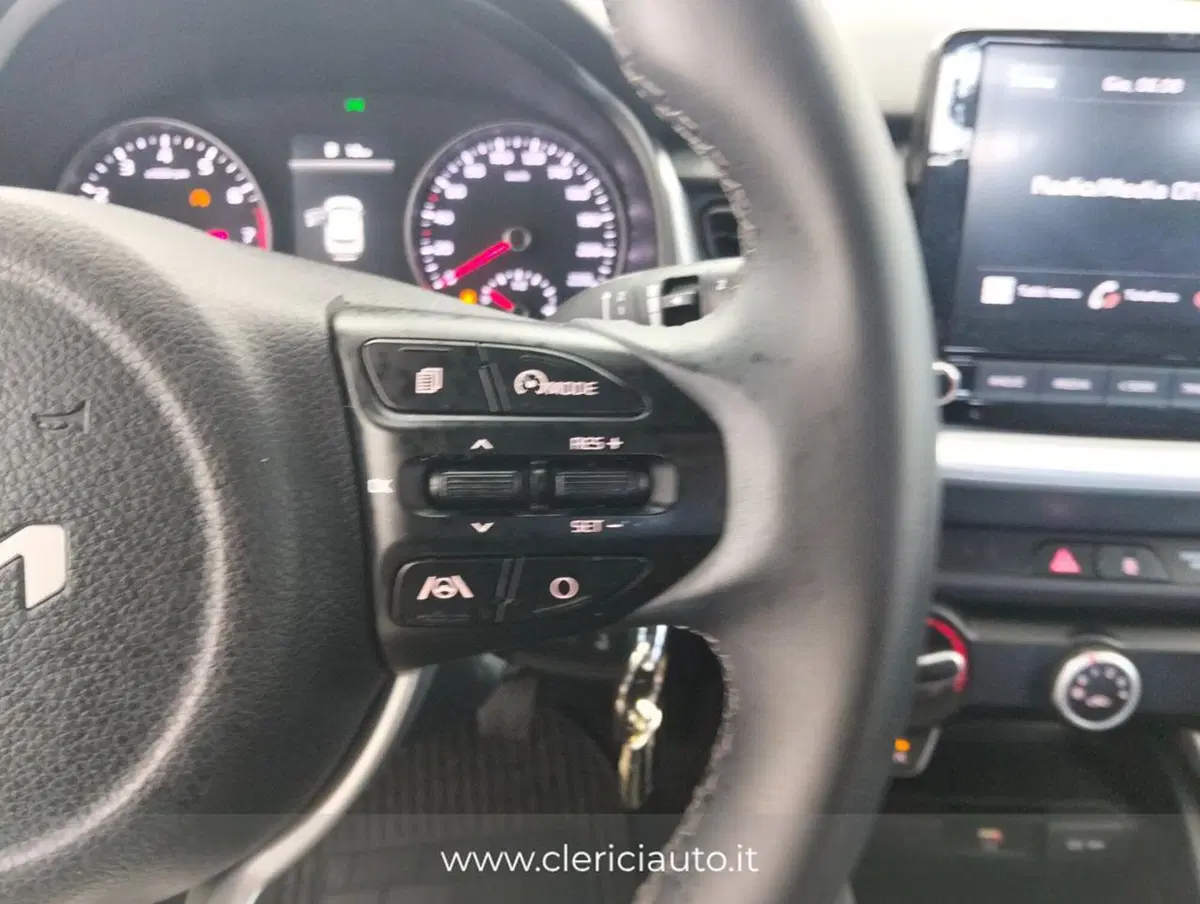 Kia Stonic usata a Como (11)