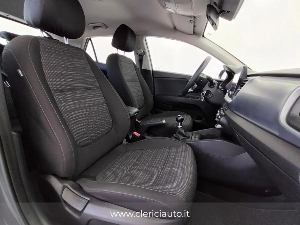 Kia Stonic usata a Como (3)