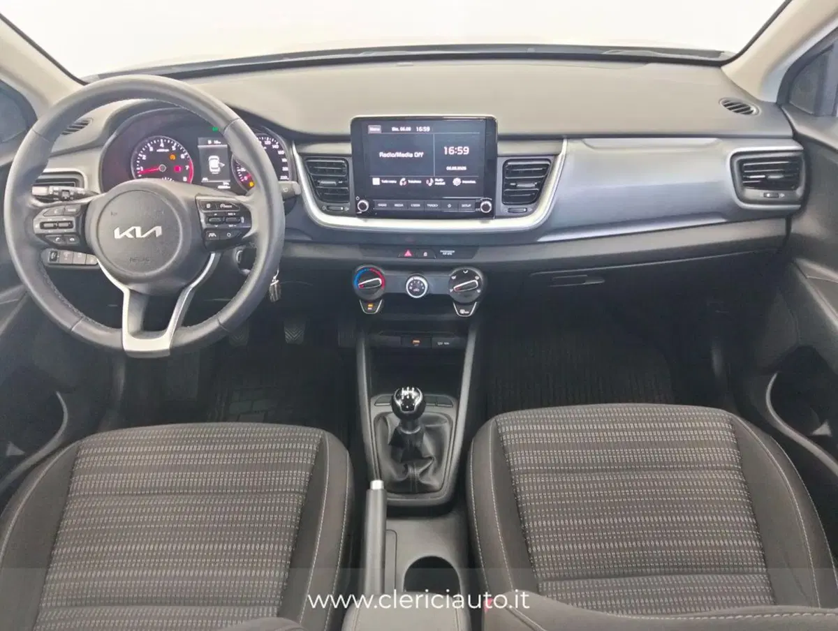 Kia Stonic usata a Como (4)