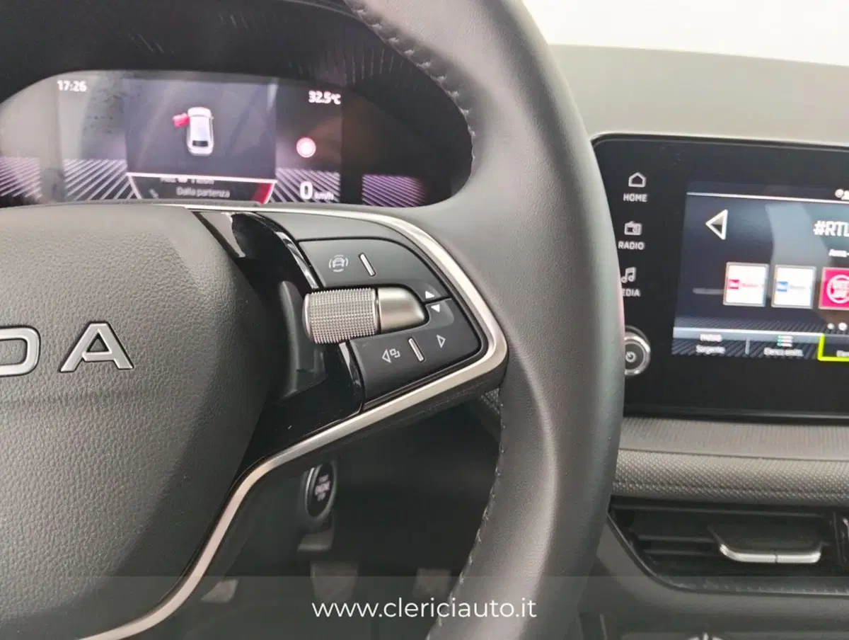 Skoda Fabia usata a Como (11)