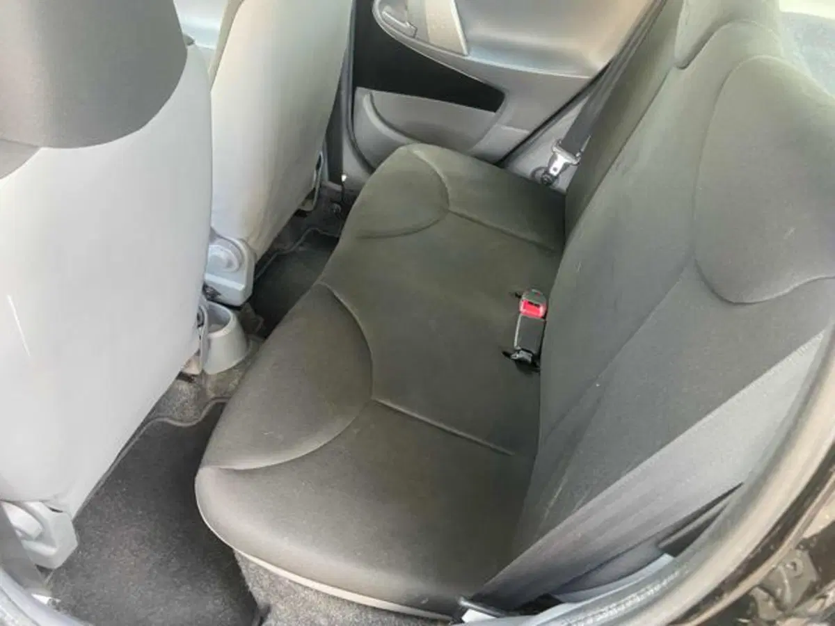 Toyota Aygo usata a Bologna (12)