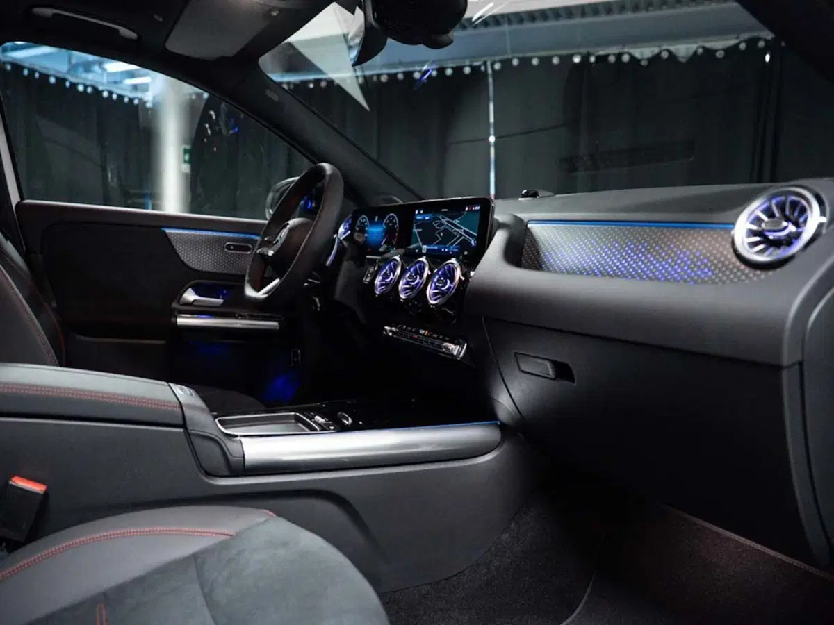 Mercedes-Benz GLA SUV nuova a Ancona (12)
