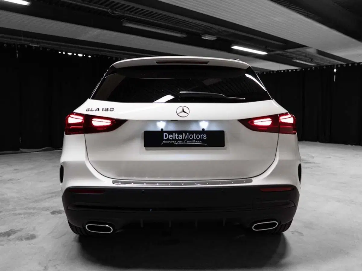 Mercedes-Benz GLA SUV nuova a Ancona (3)