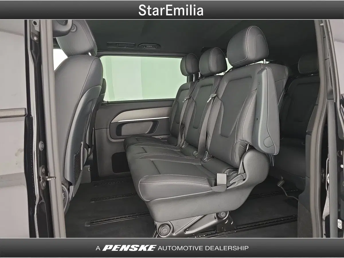 Mercedes-Benz Classe V nuova a Bologna (11)