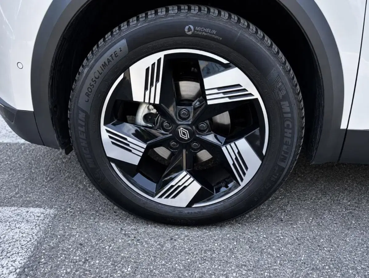 Renault Symbioz nuova a Rimini (9)