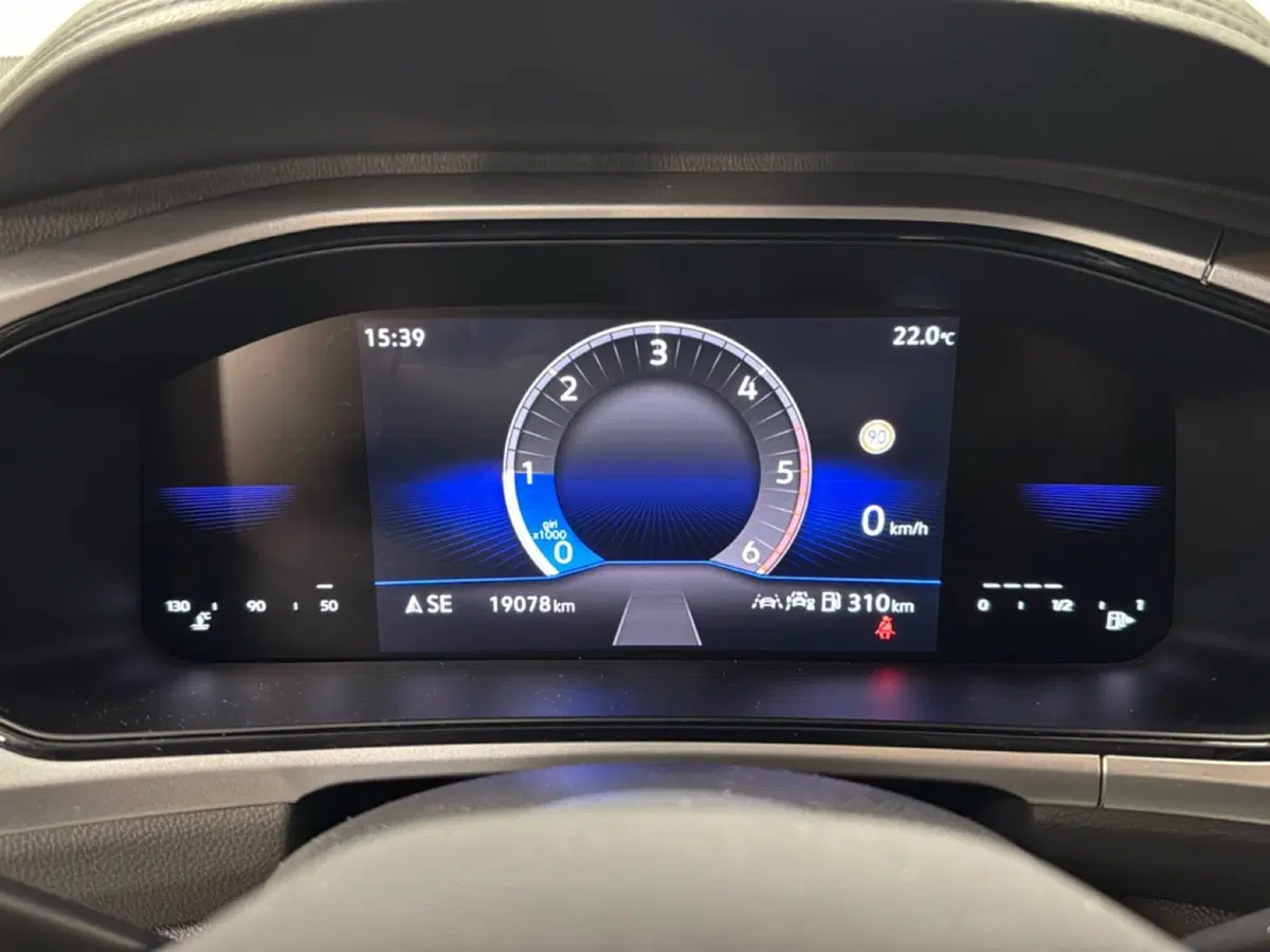 Volkswagen T-Roc usata a Varese (10)