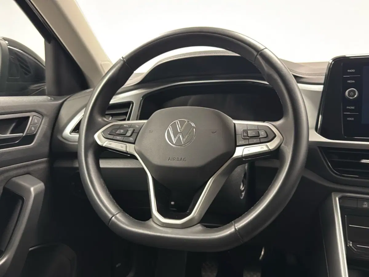 Volkswagen T-Roc usata a Varese (12)