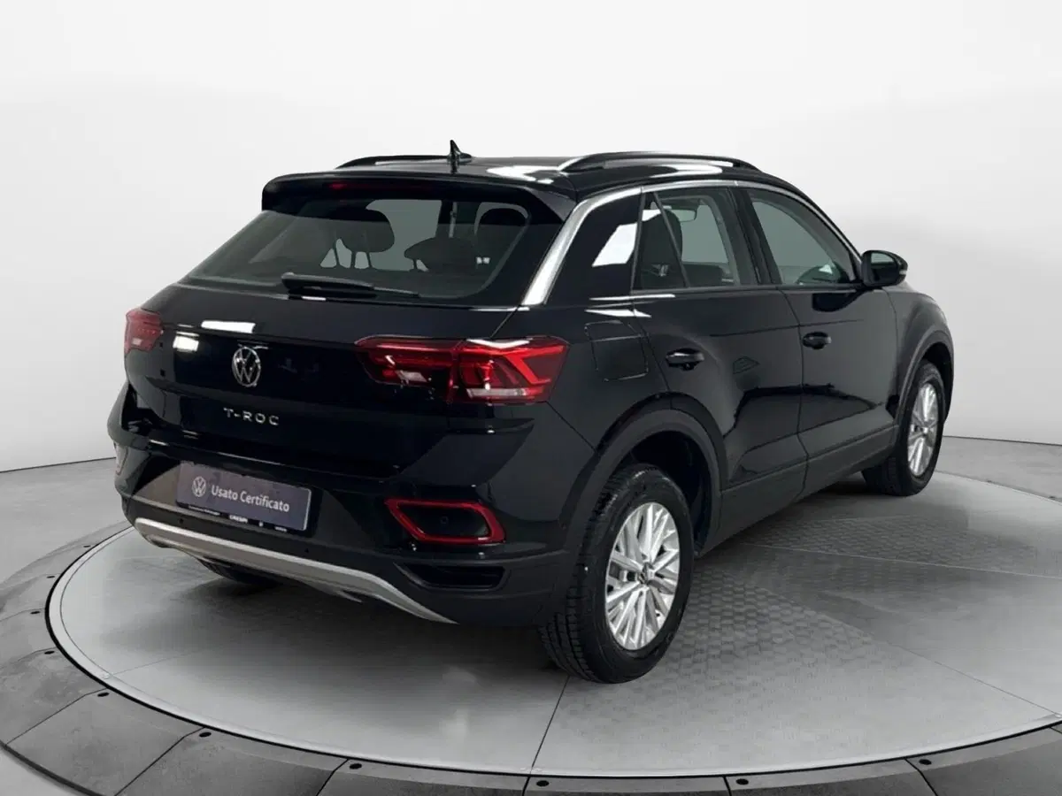 Volkswagen T-Roc usata a Varese (6)