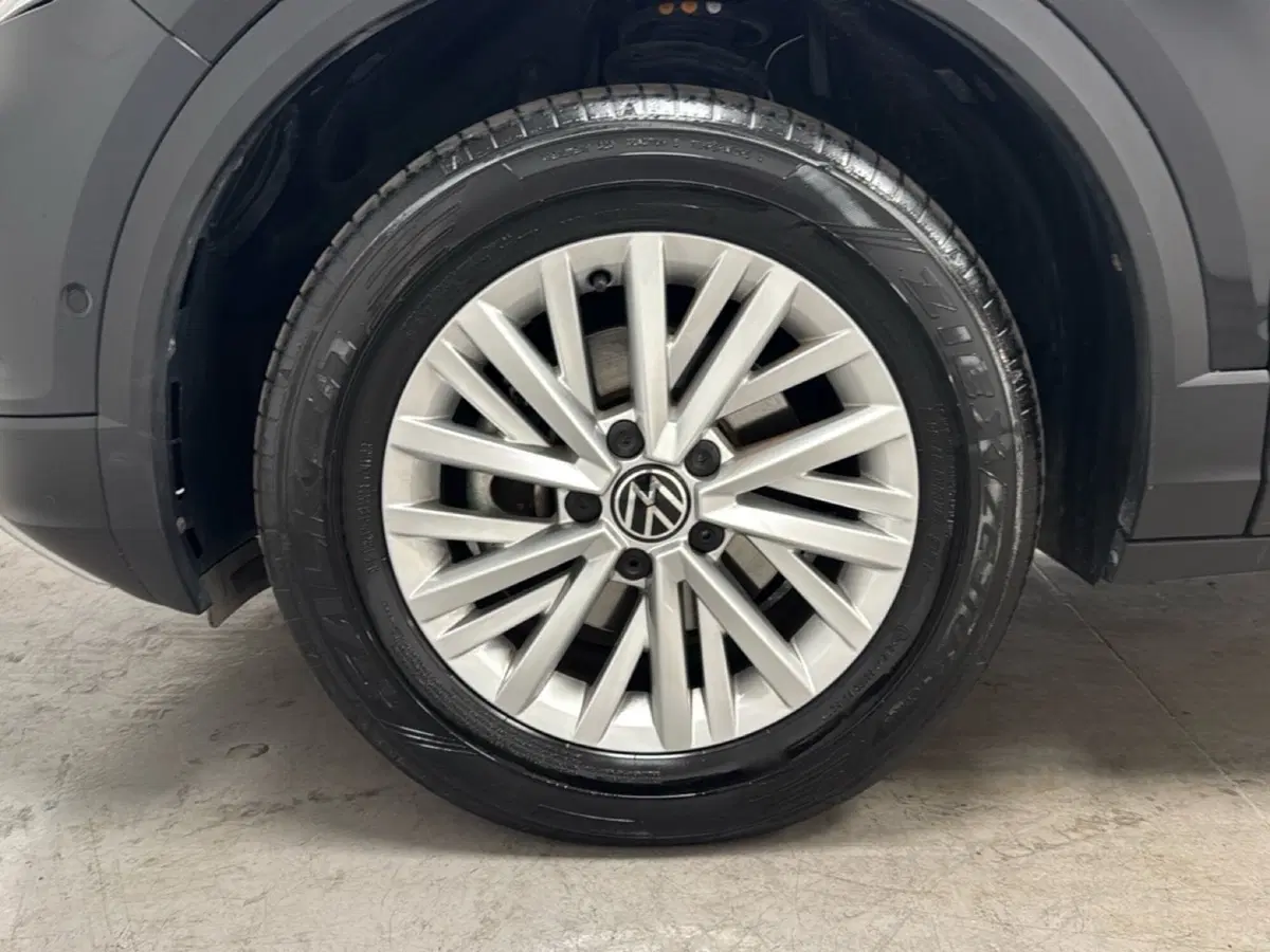 Volkswagen T-Roc usata a Varese (7)